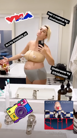 katy perry massive natural boobs - Why Katy Perry's Postpartum Body Selfie Is So Important | Vogue