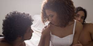 bed i know that girl threesome - 11 Threesome Sex Positions That Are Totally Hot, Per Experts