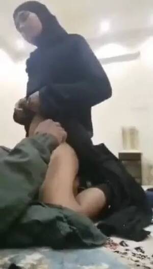 Bahrain Girl Porn - Amazing Muslim girl kissed by cousin brother from Bahrain Indian Video -  ViralPornhub.com