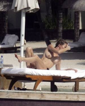 mauritius naked beach - Karen Mulder tanning topless on a beach in Mauritius Porn Pictures, XXX  Photos, Sex Images #3238494 - PICTOA