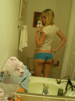Non Porn Pussy - Mirror Photos & Selfshots 11 Sexy Self Shot Mirror Pics., self shot photos,