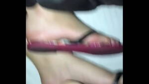 cheerleader feet cum - cheerleader gets cum on feet - XVIDEOS.COM