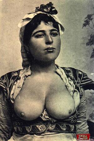 Exotic Vintage Porn - Vintage exotic beauties love posing naked i - XXX Dessert - Picture 10