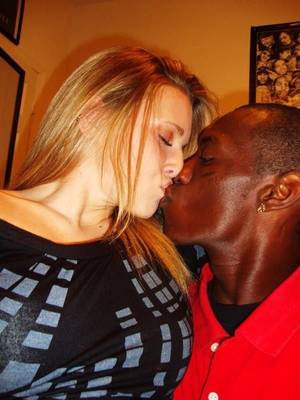 black and white interracial kissing - bebe