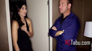 Married Hotel Affair - Cheating Wife Stuck With Hotel Staff - XNXX.COM