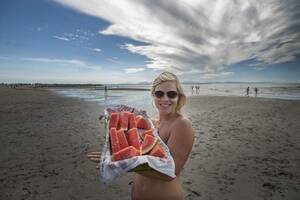 1970s nude beach voyeur - We're an endangered species': Fewer nudists, more voyeurs at Vancouver's  Wreck Beach | National Post