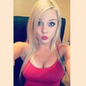 Kaley Cuoco Camel Toe Porn - Margaret Nguyen on X: \