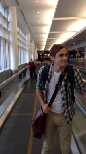 Big Time Rush Porn Captions - Quick! to the Big Time Rush mobile!