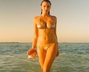 natalie gulbis upskirt pussy shot - Hot Female Golfers In Swimsuits & Bikinis 2022