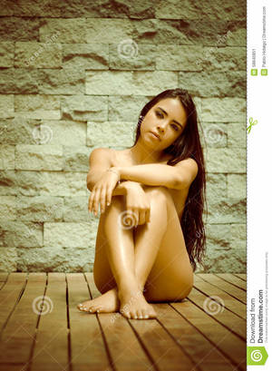 latina art nude models - latina model sitting naked on wooden floor. Beauty, gorgeous.