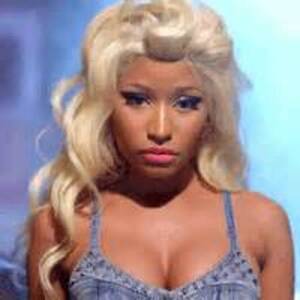 Hilary Duff Shemale Porn - Hilary duff in bikini galagif.com