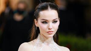 Dove Cameron Lesbian Sex - Dove Cameron on being queer in an \