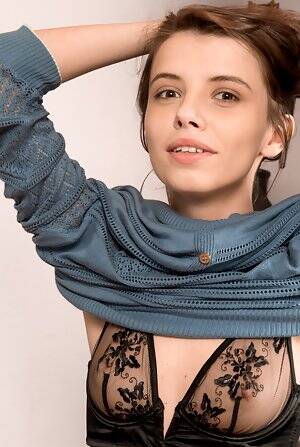 French Girl Armpit Porn - French Girl Armpit Porn | Sex Pictures Pass