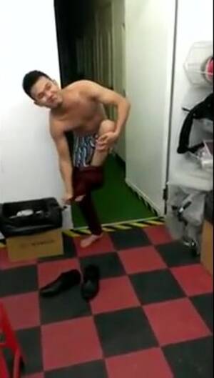 asian naked beach dare - Asian guy streaking dare in public CFNM - ThisVid.com