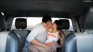 Hooters Fuck Porn - Hooter S Girl Fucked In The Car - EPORNER