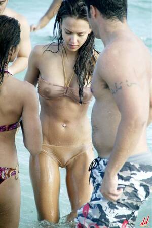 jessica alba topless at beach - Jessica Alba Topless At Beach | Sex Pictures Pass