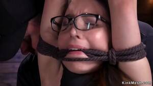 Frog Porn Bondage - In frog bondage position sexy brunette slave gets pussy vibrated and finger  fucked by master - XNXX.COM
