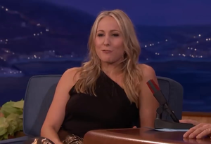 Jennifer Aniston Fucked Anal - Nikki Glaser's impression of Jennifer Aniston : r/funny