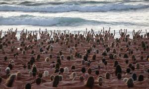 australia nude beach - Hundreds of nudes meet on the beach for cancer awareness in Australia -  Amsterdam Daily News Netherlands & Europe
