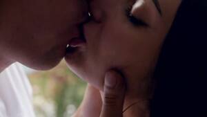 hot kissing - Hot kissing with sexy girl in leather jacket VidÃ©os Porno - Tube8