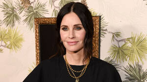 Bobs House Of Porn Courtney Cox - Courteney Cox Talks New 'Shining Vale' Series on Starz