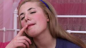 Alisha Kolvic S - La Larga Amiga Rosa De Alisha Kolvic - EPORNER