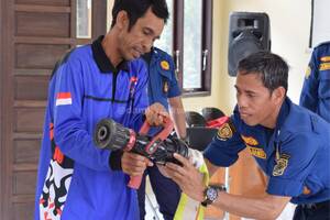 Julia Louis Dreyfus Anal Porn - PENINGKATAN KAPASITAS PETUGAS DAN RELAWAN PEMADAM KEBAKARAN DI 3 KECAMATAN  - Damkar Kabupaten Paser