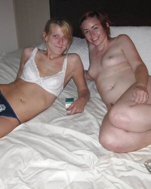 Amateur Lesbian Milf Porn - Amateur Lesbian Milfs Porn Pics - PICTOA