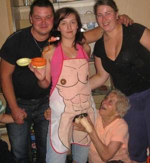 Bad Parenting Porn - Bad Family Photos: 16 More of the Funny and Weird