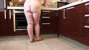 Chubby Mom Porn Kitchen - Naked mature bbw in the kitchen. plump legs. watch online