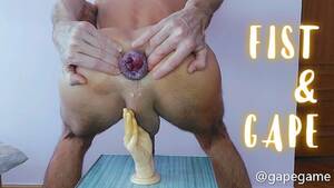 fisting himself - Slim and Fit Guy Fisting himself and Anal Gaping - Pornhub.com