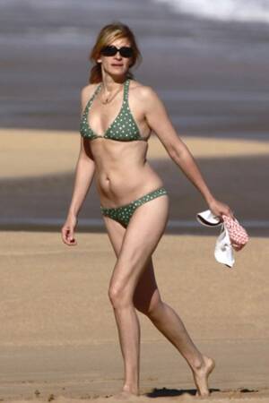 Julia Roberts Sex Porn - Julia Roberts bikini and swimwear pictures