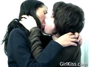 Boy And Girl Kissing Porn Bathtub - Watch Bathroom Fun - Gay, Kissing, Stripping Porn - SpankBang