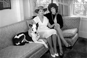 90s Crossdresser Porn - Crossdressers and the photographer who loved them | The Week