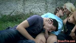 bi facial cumshots - Bi dude gives cum facial - XVIDEOS.COM