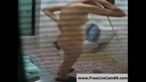 korean hidden camera porn - Hidden Cam Korean Shower, Free Amateur Porn c6 - XVIDEOS.COM