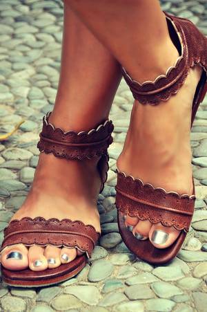 naked group fkat sandals - Brown summer leather sandals  https://www.etsy.com/ca/listing/202741197/midsummer-brown-leather-sandals -women?ref=market