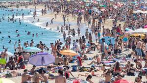 ibiza spain topless beaches - Por quÃ© las jÃ³venes no hacen toples?