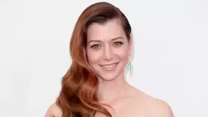 Alyson Hannigan Tit Fuck - Alyson Hannigan's Plastic Surgery - Clinic Mono