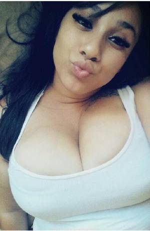 Latina Amateur Big Tits - sexy amateur latina chick in selfie, big tits | to be Porn