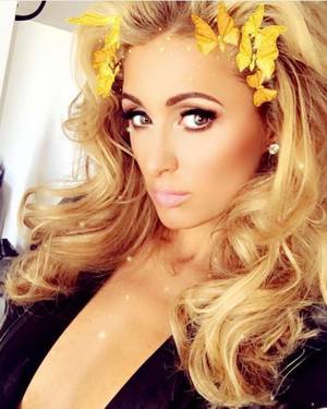 celeb sex tapes from 90s - The Hilton heiress' tape made her a household name