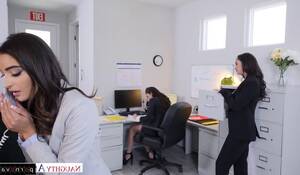 Hd Office Foursome - Ariana Marie & Emily Willis & Sofi Ryan Latina Office Foursome â€” PornOne ex  vPorn