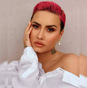 free lesbian porn demi lovato - demi lovato: Singer Demi Lovato goes back to using pronouns again. Read why  - The Economic Times