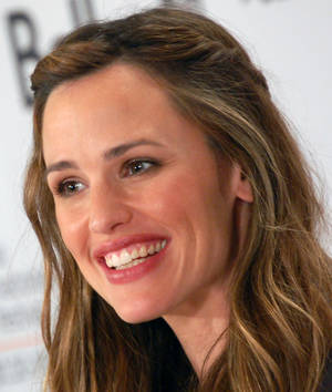 homemade porn jen becker movie - Garner at a press conference for The Invention of Lying in 2009