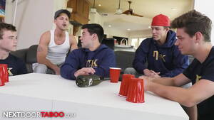 college spin the bottle - College Jocks Play Spin The Bottle Before Things Get Awkward -  NextDoorTaboo - XNXX.COM