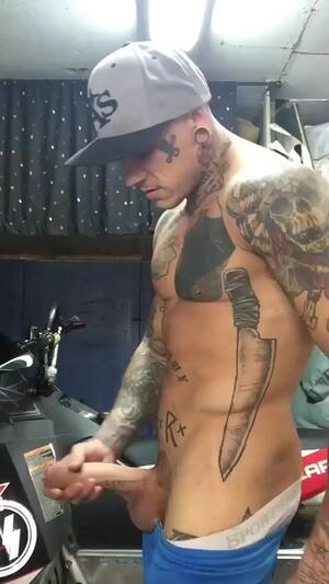 large tattoo cocks - Tattooed daddy with big cock - ThisVid.com