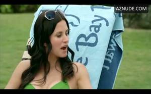 Cougar Town Lesbian Porn - COURTENEY COX in Cougar Town