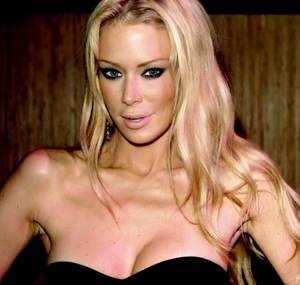 homemade porn shaunie ann - After vowing to never do porn again Jenna Jameson now says she needs the  money and has no other ways to make money so will be offering shows for  customers ...
