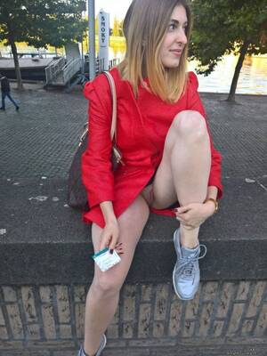 Bald Pussy Public - Public Flash of Shaved Pussy - all family porn | MOTHERLESS.COM â„¢