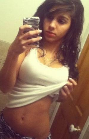 indian teen girl big boobs - Desi Indian College Big Boobs Teen Taking Full Nude Selfie